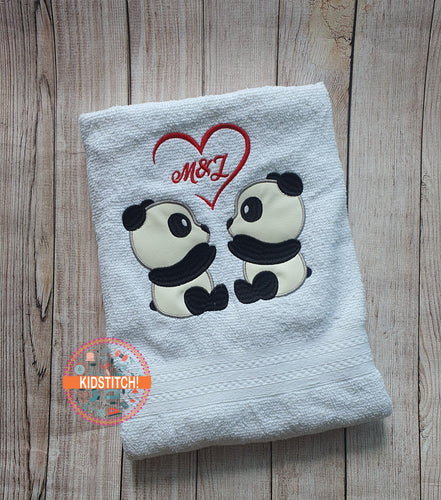 Pandas enamorados